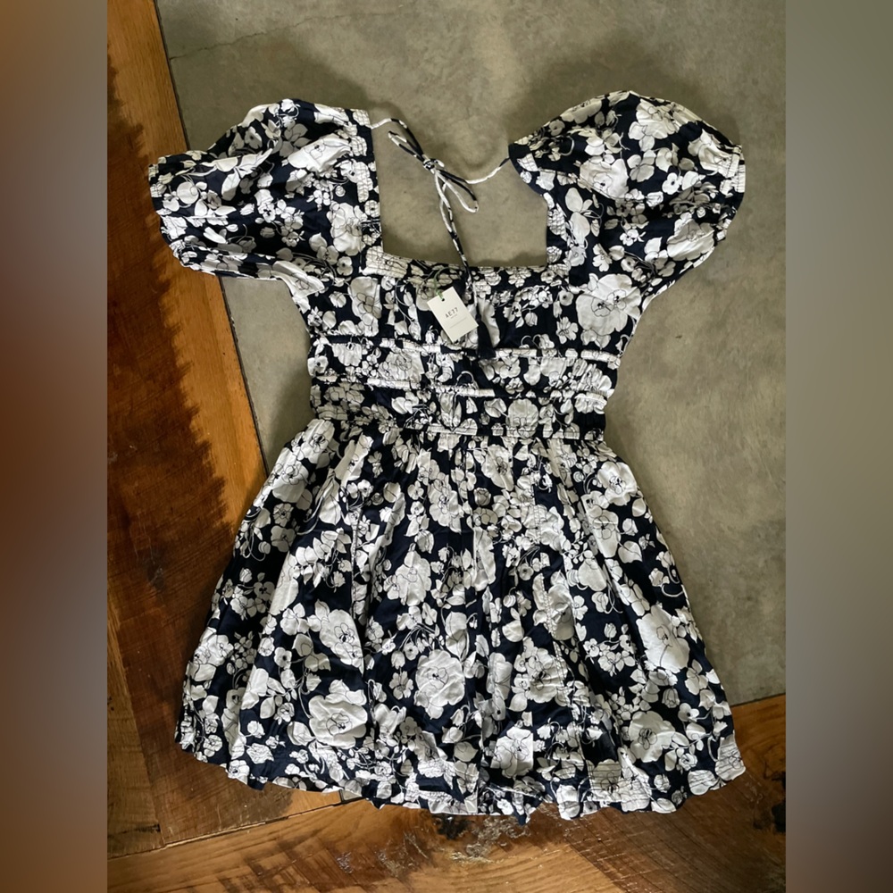 Floral Puff Sleeve Dress